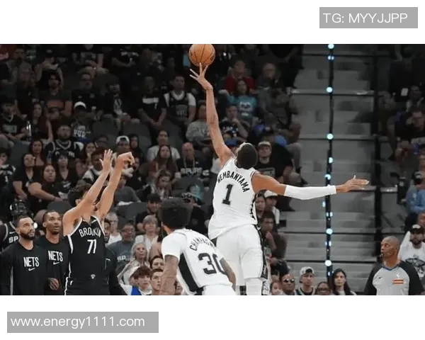 帕金斯盛赞文班亚马是科比与巴克利结合体直言无人愿在季后赛遭遇马刺